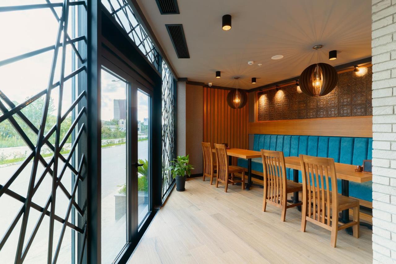 Cozy Loft Hotel Batumi Exterior photo